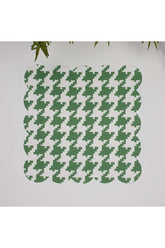 Yeşil Kazayağı Desenli Lazer Kesim Kumaş Kokteyl Peçetesi 1 Adet